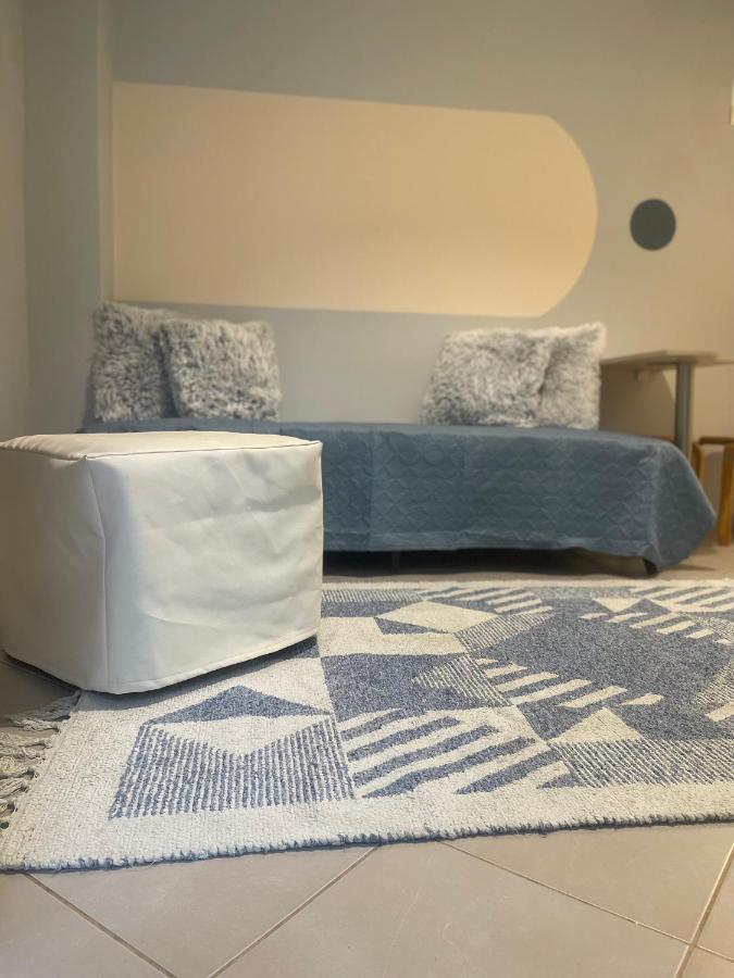 Cozy Minimal Apartment Piräus