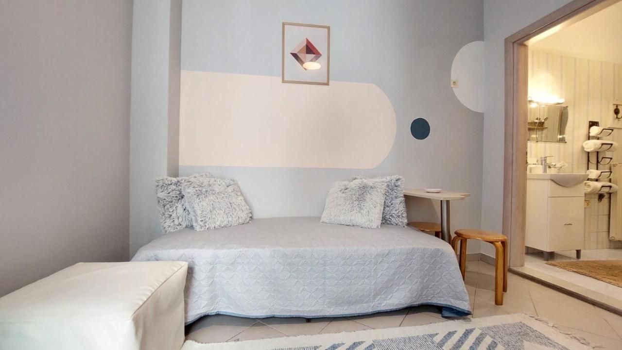 Cozy Minimal Apartment Piräus